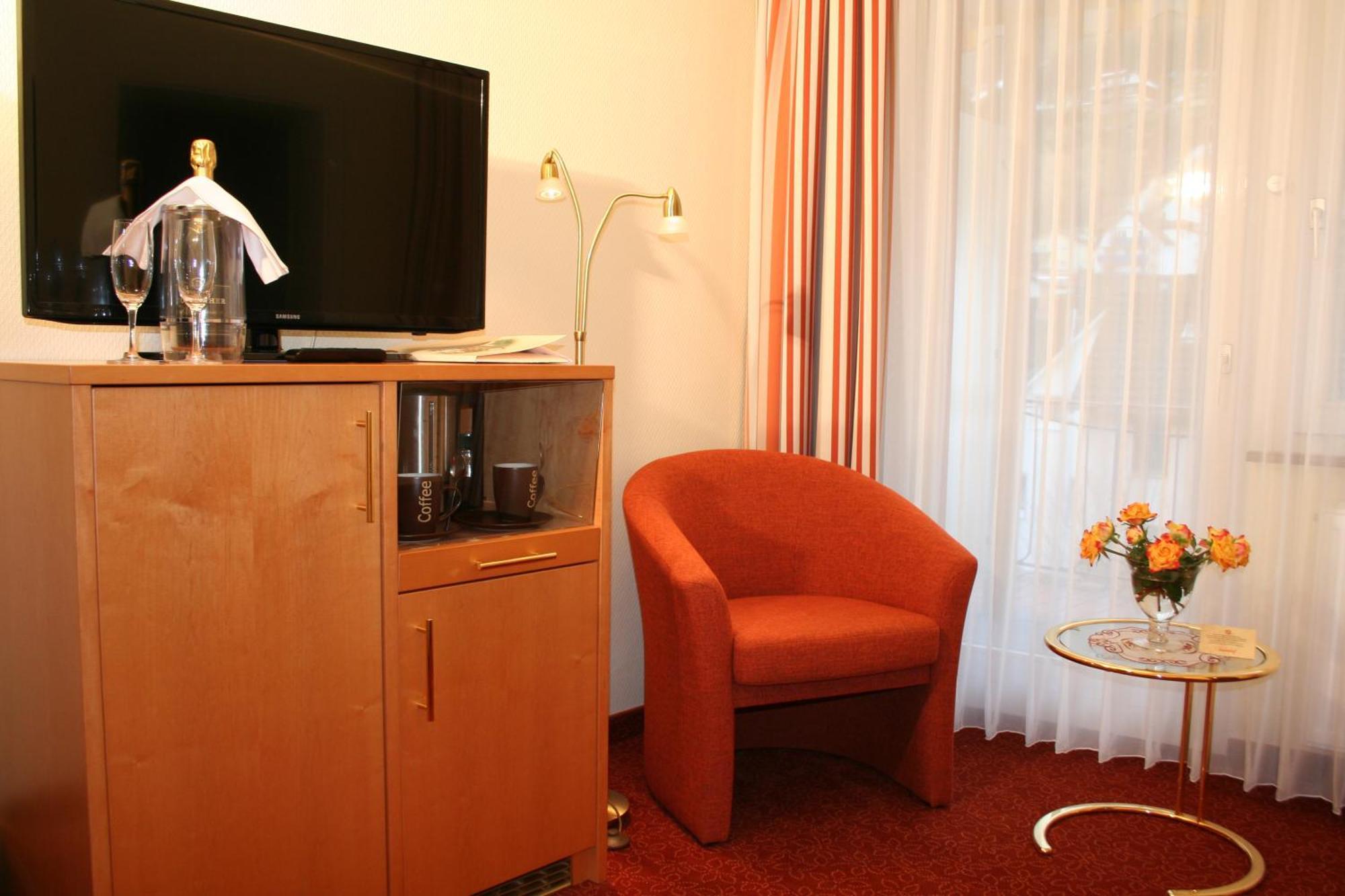 Hotel Sonnenhof Бад-Вільдбад Номер фото